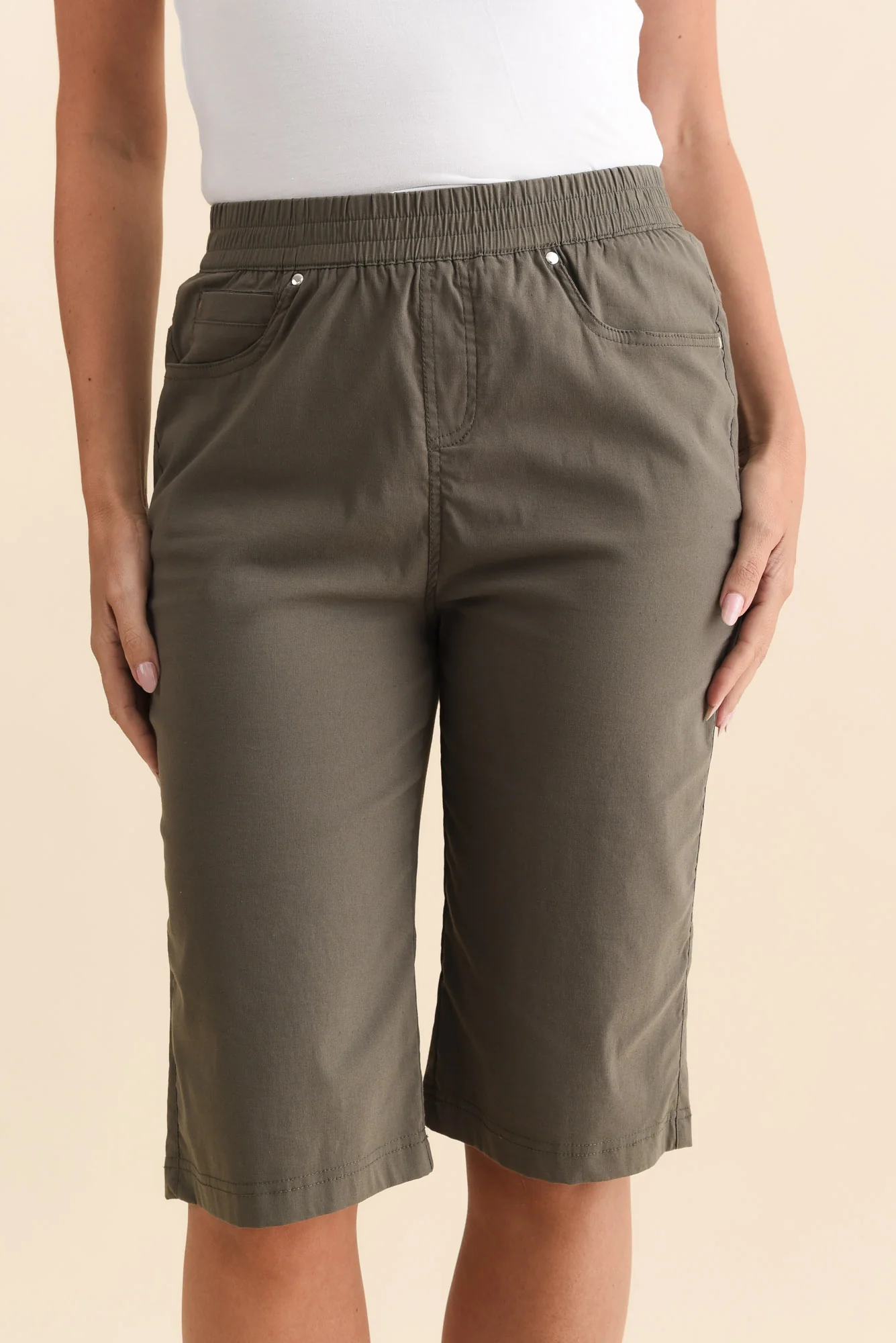 Air-Lite Olive Stretch Pocket Shorts - Image 6
