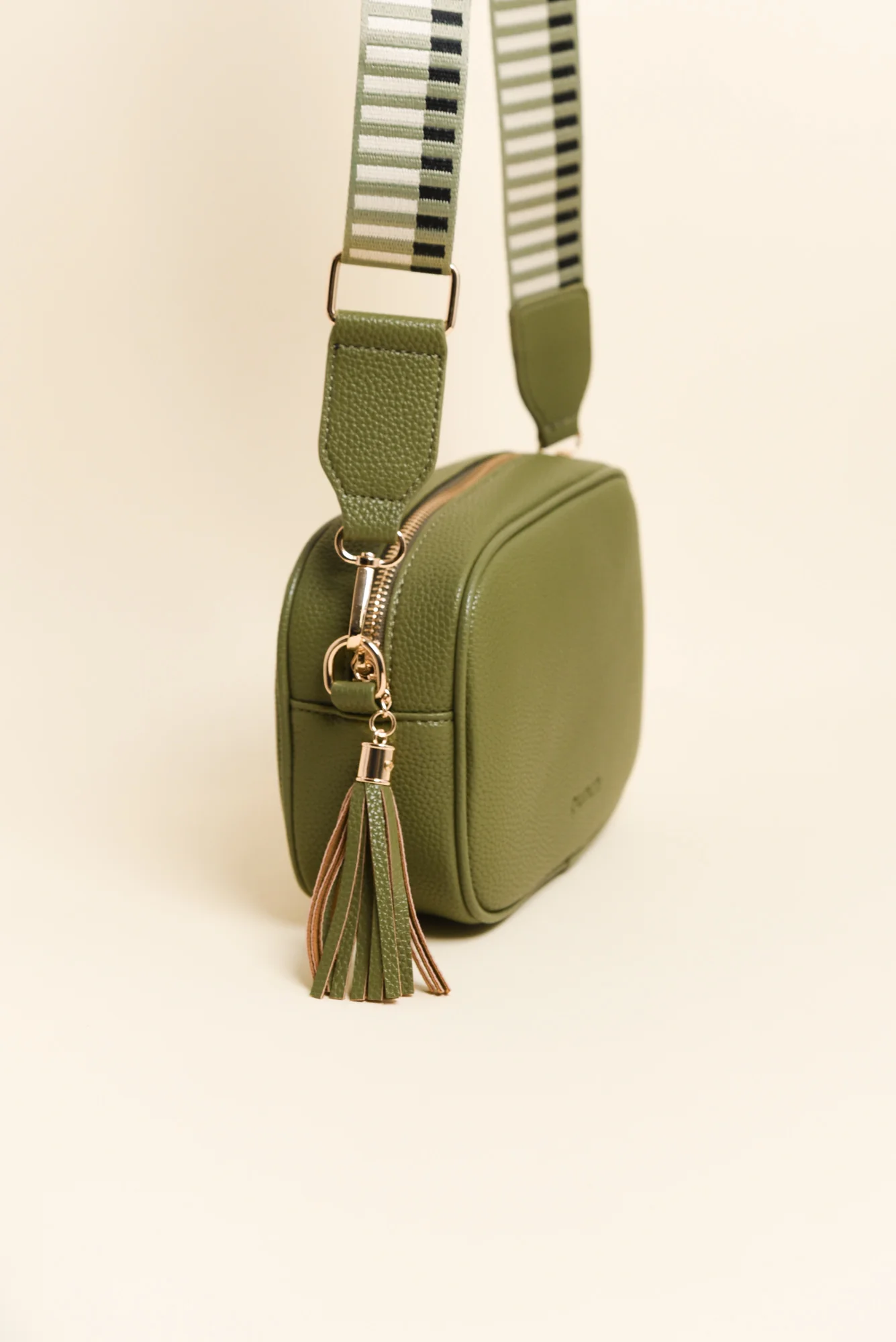 Dell Khaki Crossbody Bag - Image 3