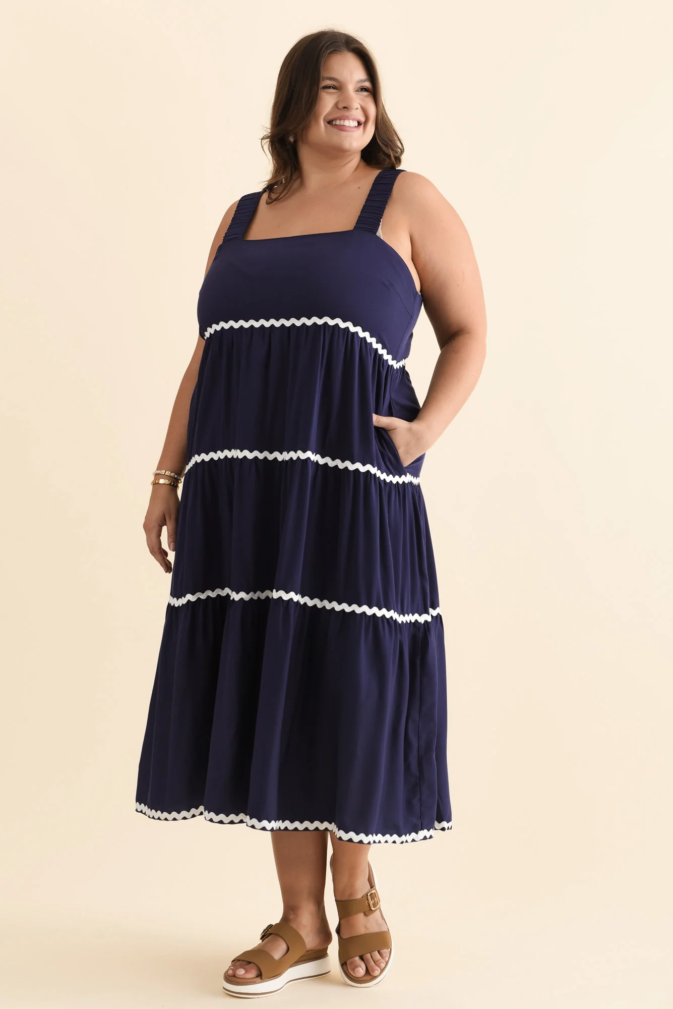 Josie Navy Contrast Tier Dress - Image 8