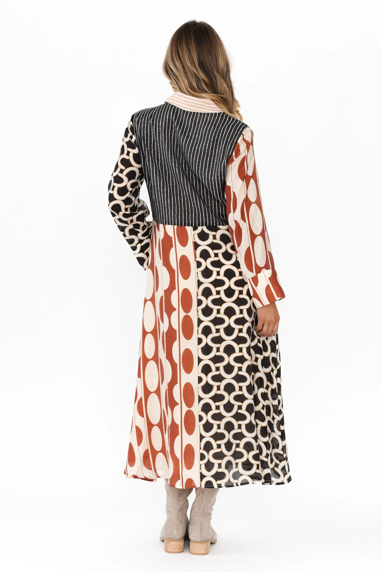 Lucie Blush Geo Collared Dress - Image 4