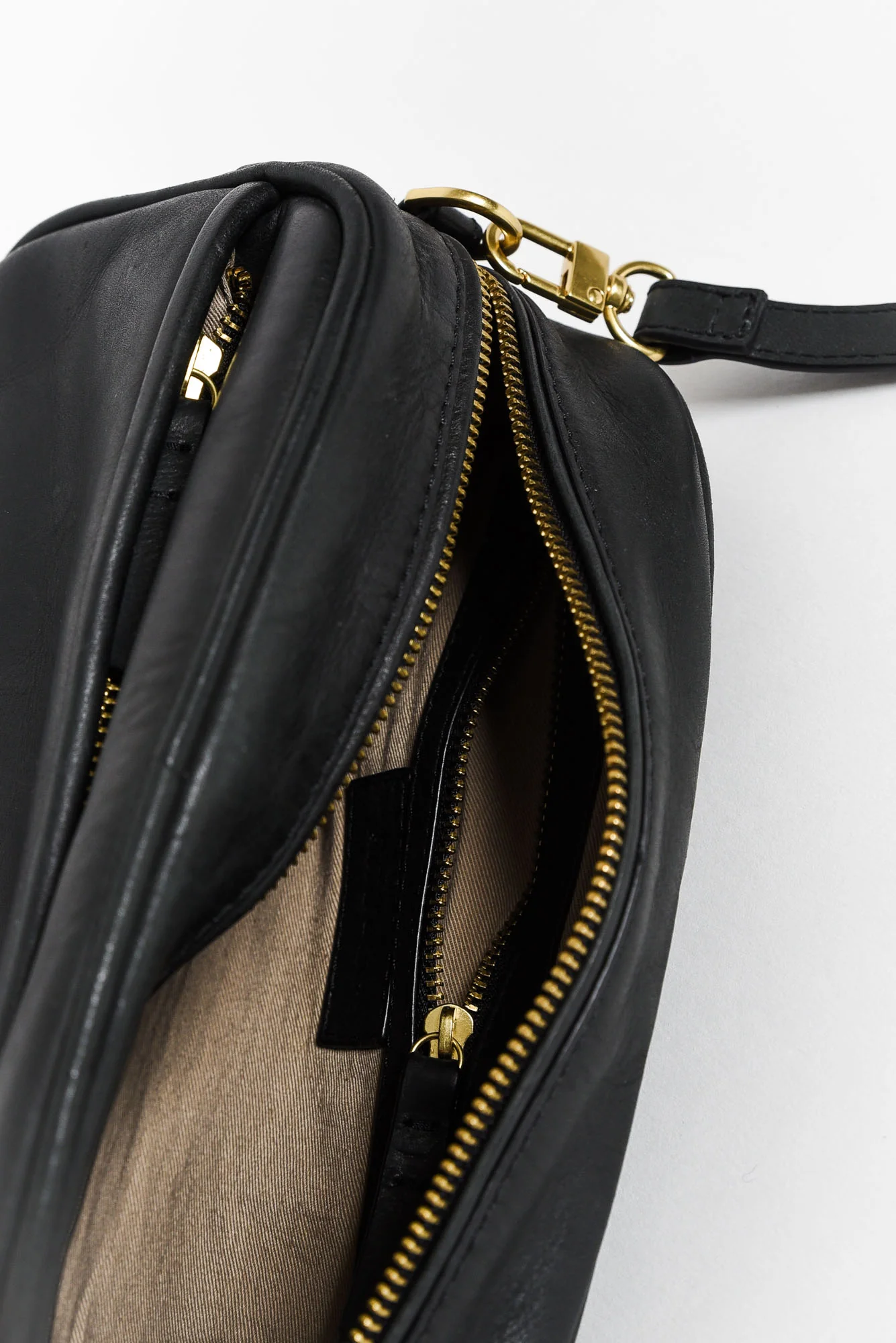 Opera Black Leather Crossbody Bag - Image 3