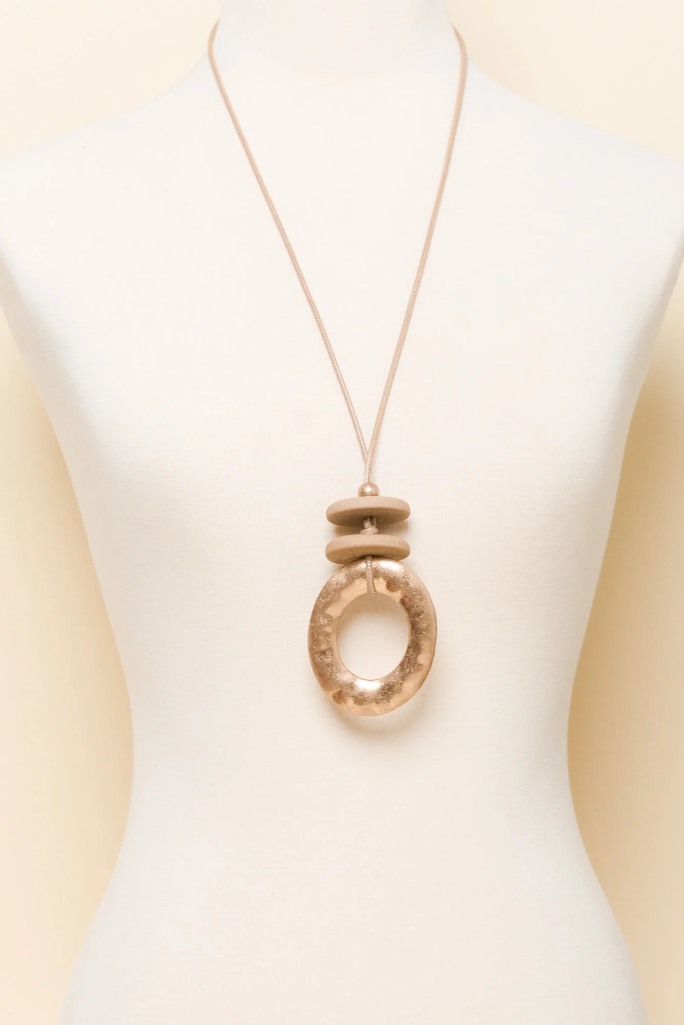Oriana Natural Oval Pendant Necklace - Image 2