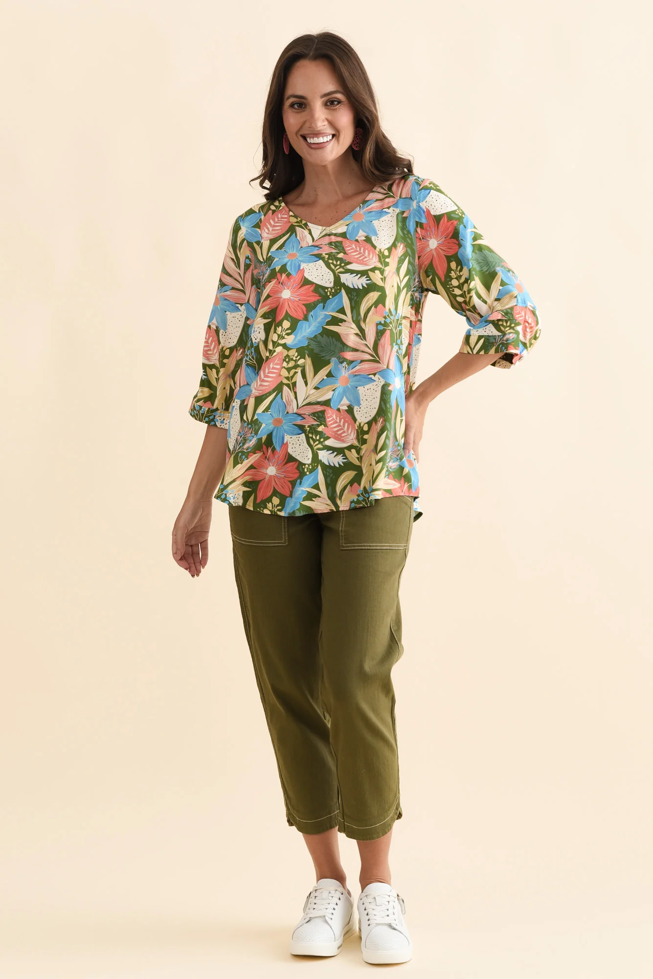 Riveria Green Garden V Neck Top - Image 6