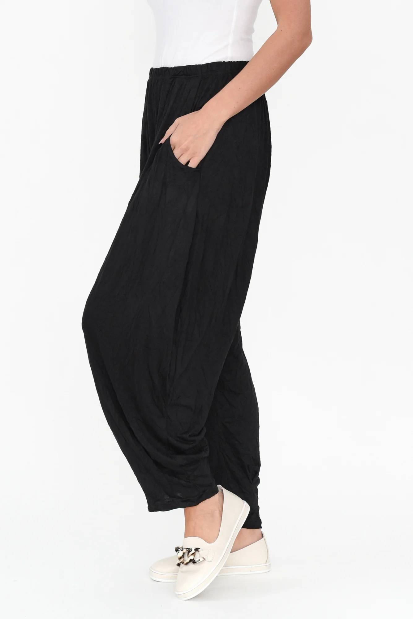 Rylee Black Crinkle Cotton Pants - Image 4